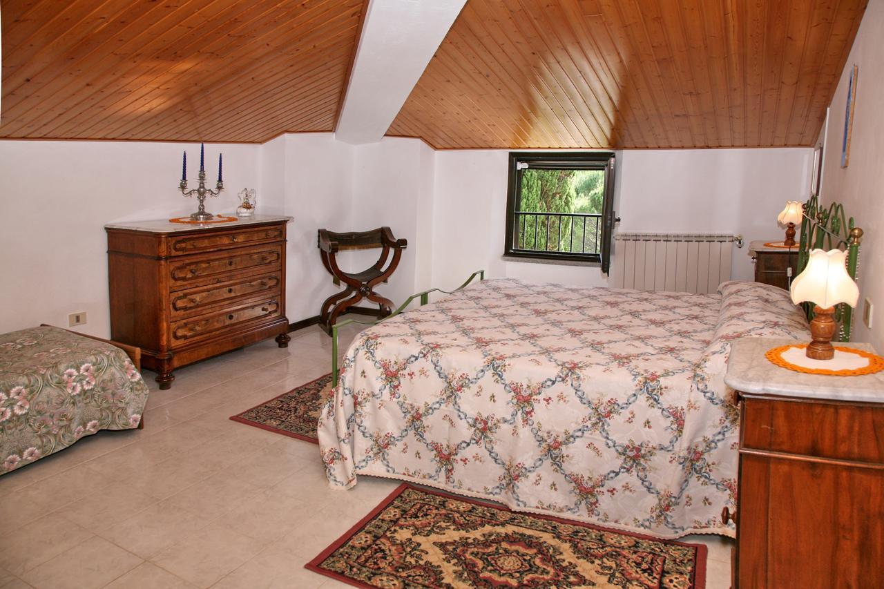 Agriturismo Villa Mozart Nel Verde Губбио Экстерьер фото