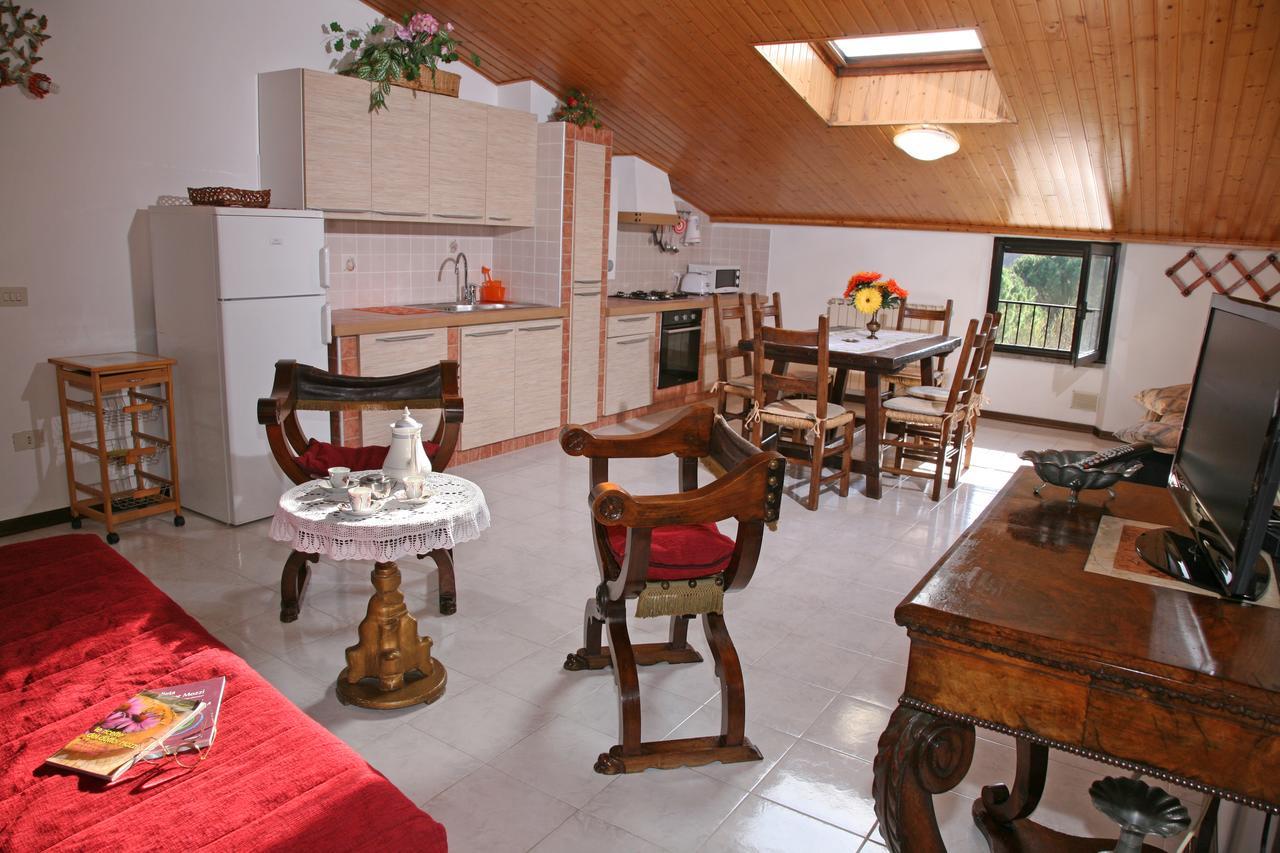 Agriturismo Villa Mozart Nel Verde Губбио Экстерьер фото