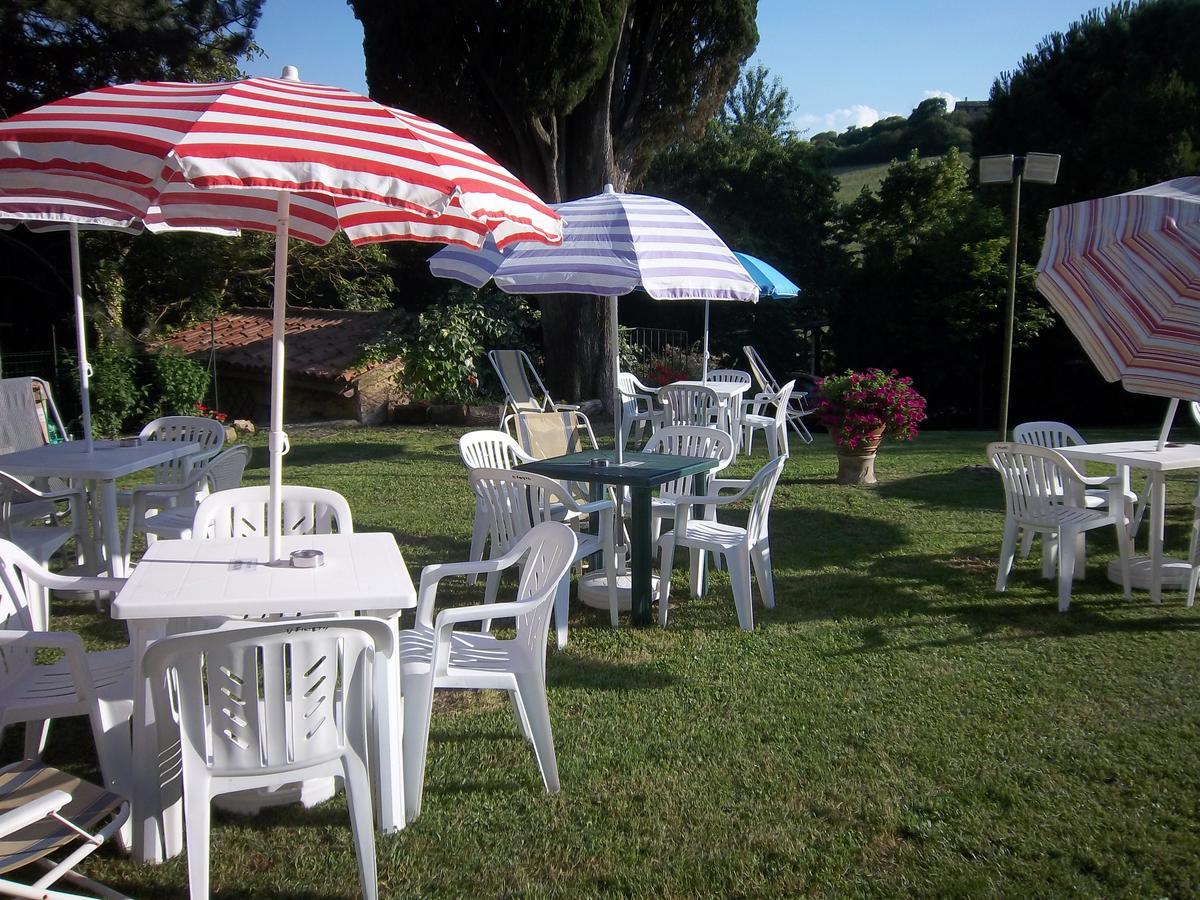Agriturismo Villa Mozart Nel Verde Губбио Экстерьер фото